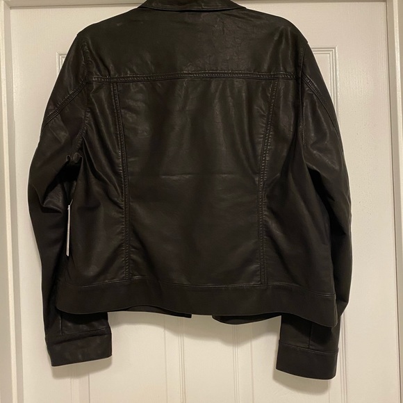 Vegan black leather jacket from Peach - Picture 2 of 3